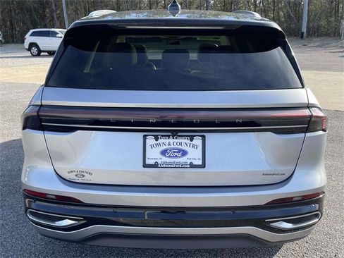 Used 2024 Lincoln Nautilus Black Label image 4