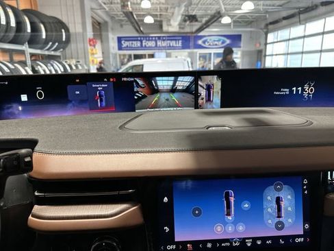 Used 2025 Lincoln Navigator L Reserve image 26