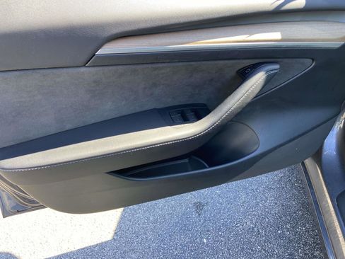 Used 2023 Tesla Model 3 Performance image 13