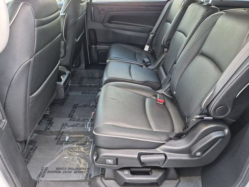 Used 2025 Honda Odyssey Touring image 25