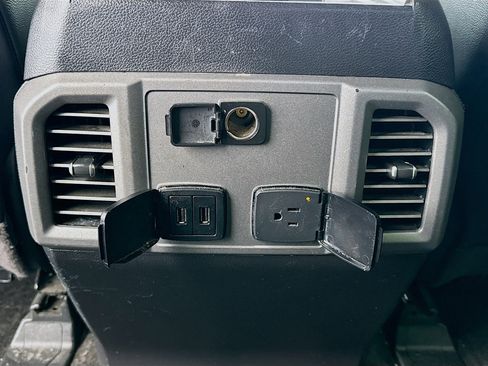 Used 2018 Ford F150 Raptor w/ Equipment Group 802A Luxury image 17