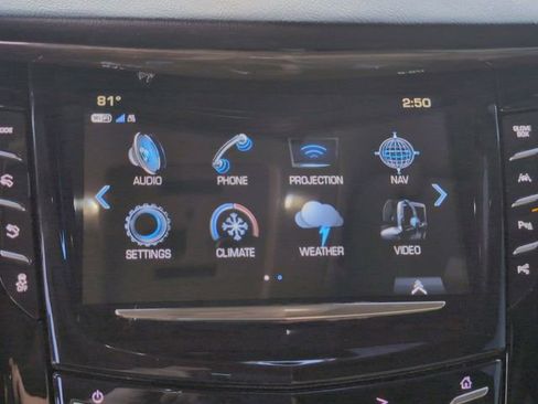 Certified 2020 Cadillac Escalade Premium Luxury image 13