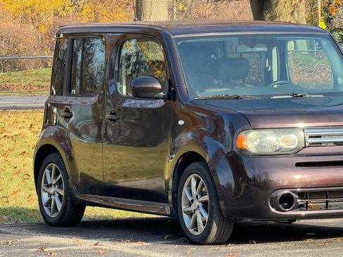 Used 2010 Nissan Cube 1.8 S Krom Edition w/ Interior Designer Pkg FWD image 18