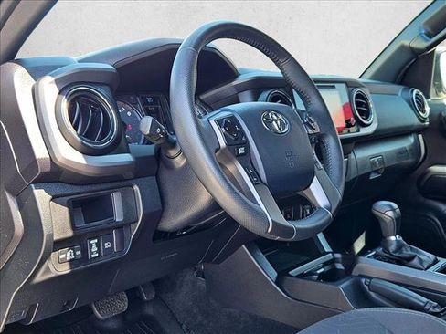 Used 2019 Toyota Tacoma TRD Off-Road RWD image 10