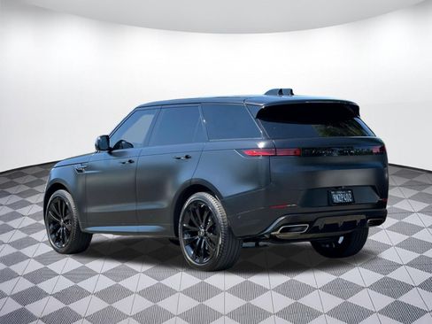 Used 2024 Land Rover Range Rover Sport Dynamic SE AWD/4WD image 3