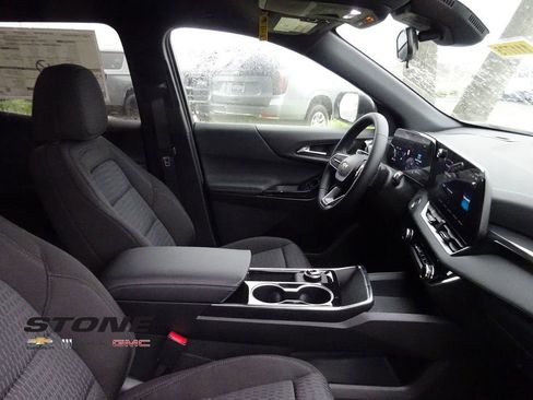 New 2026 Chevrolet Equinox LT image 16