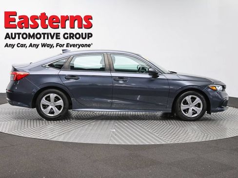 Used 2023 Honda Civic LX image 4