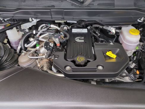 Used 2026 RAM 2500 Limited AWD/4WD image 15