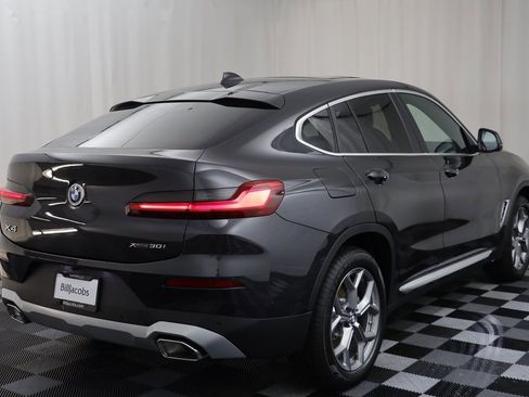 New 2025 BMW X4 xDrive30i w/ Premium Package image 18