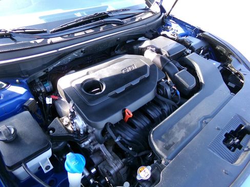 Used 2017 Hyundai Sonata SE w/ Winter Weather Package image 32