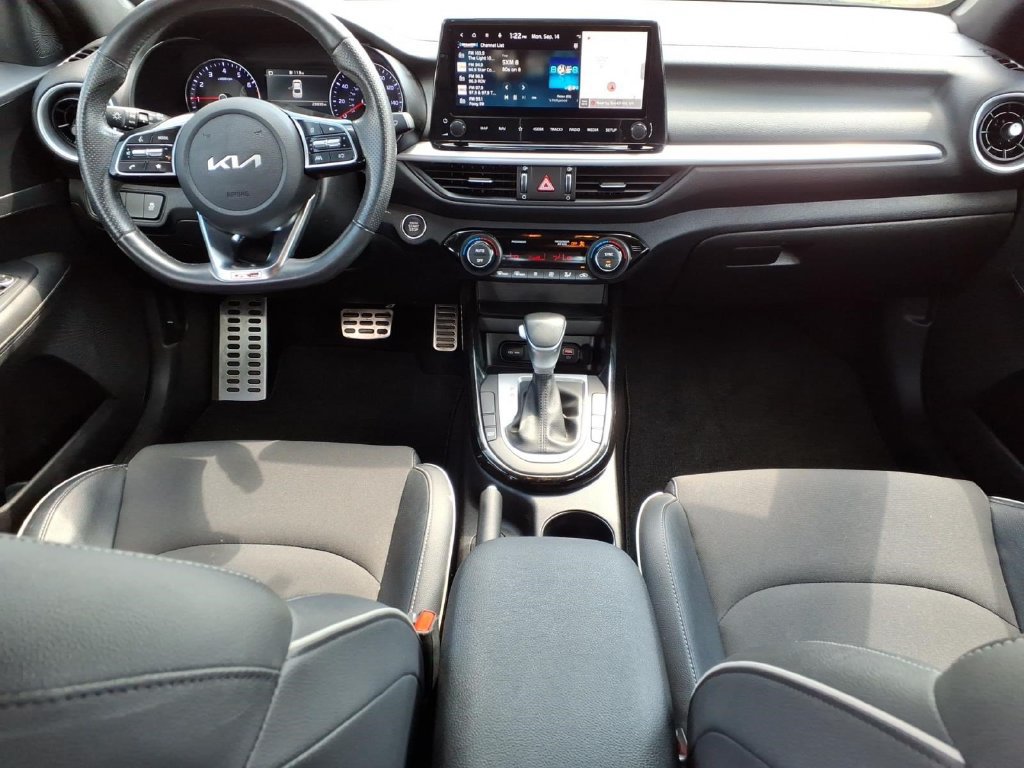 Used 2023 Kia Forte GT-Line FWD image 14