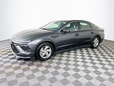 Certified 2025 Hyundai Sonata SE FWD image 4