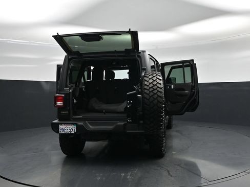 Used 2023 Jeep Wrangler Unlimited Sport AWD/4WD image 28