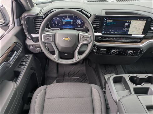 New 2026 Chevrolet Silverado 1500 LT w/ Safety Package RWD image 19