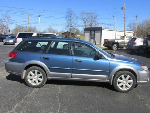 Used 2009 Subaru Outback 2.5i Special Edition AWD/4WD image 3