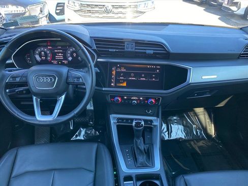 Used 2023 Audi Q3 2.0T Premium image 11