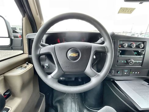New 2025 Chevrolet Express 2500 Work Van image 11