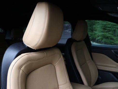 Used 2023 Lincoln Corsair Reserve FWD image 41