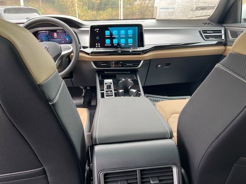 New 2026 Volkswagen Atlas Cross Sport SE image 17