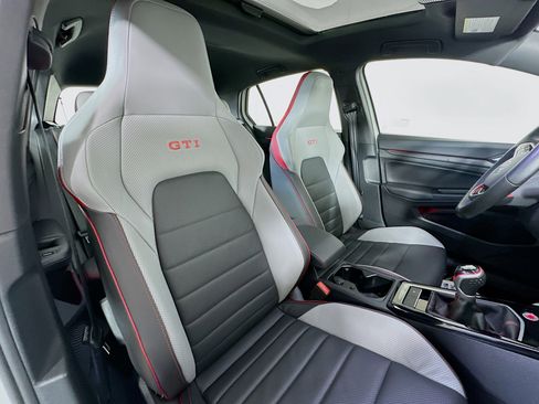 Used 2024 Volkswagen GTI Autobahn w/ MDO Package image 28