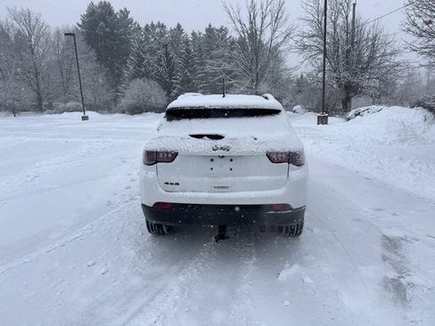 Used 2022 Jeep Compass Altitude image 4