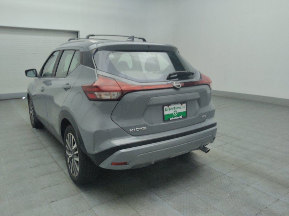 Used 2022 Nissan Kicks SV w/ Interior Electronics Package FWD image 5