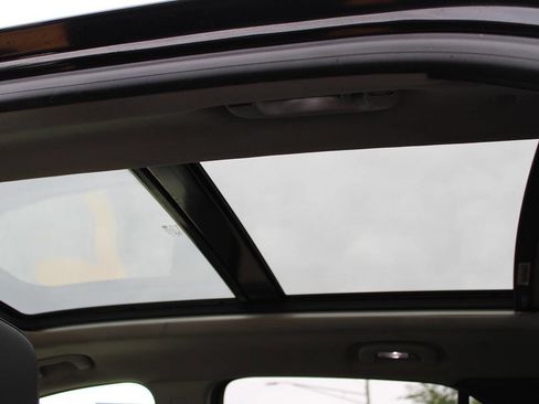 Used 2018 Chevrolet Equinox Premier image 80