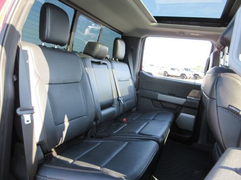 Used 2024 Ford F250 Lariat w/ Lariat Ultimate Package AWD/4WD image 28