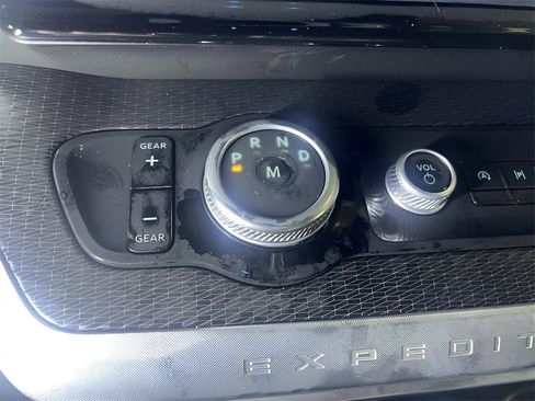 New 2026 Ford Expedition Platinum w/ Stealth Appearance Package image 27