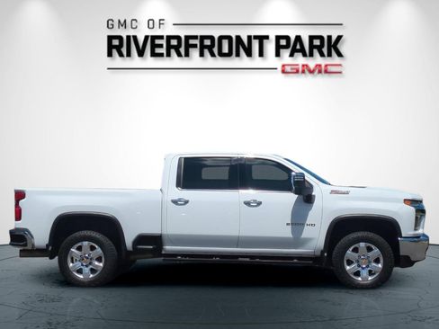 Used 2023 Chevrolet Silverado 2500 LTZ AWD/4WD image 2