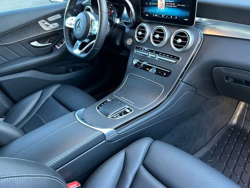 Used 2022 Mercedes-Benz GLC 300 GLC 300 image 17
