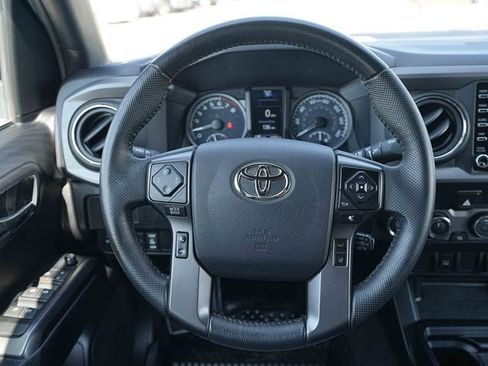 Used 2021 Toyota Tacoma TRD Off-Road AWD/4WD image 32