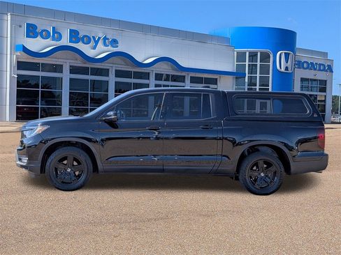 Certified 2022 Honda Ridgeline Black Edition image 6