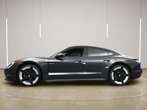 New 2025 Porsche Taycan RWD image 32
