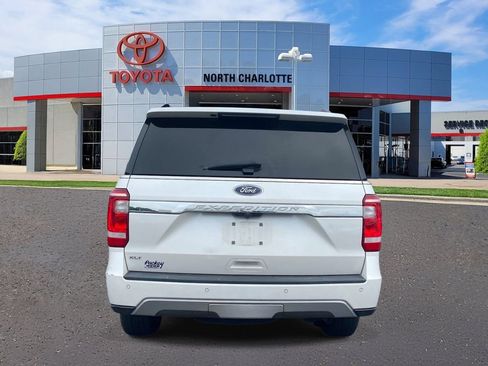 Used 2019 Ford Expedition XLT w/ Equipment Group 202A AWD/4WD image 6