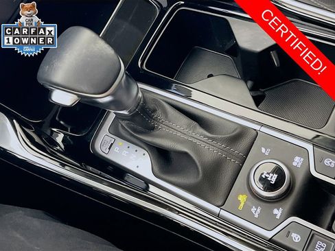 Certified 2023 Kia Sorento SX Prestige image 18