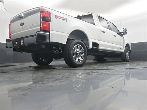 Used 2024 Ford F250 Lariat w/ Lariat Ultimate Package image 39