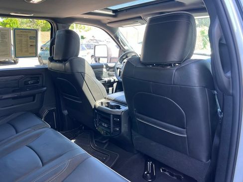 Certified 2025 RAM 3500 Limited AWD/4WD image 29