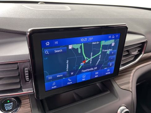 Used 2020 Ford Explorer Limited image 31