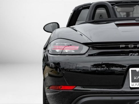 Used 2018 Porsche 718 Boxster S RWD image 43