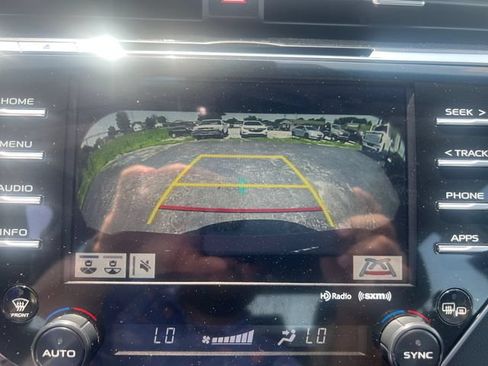 Used 2018 Toyota Camry XSE FWD image 20