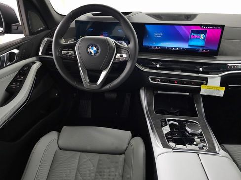 Used 2026 BMW X5 xDrive50e w/ Premium Package AWD/4WD image 14