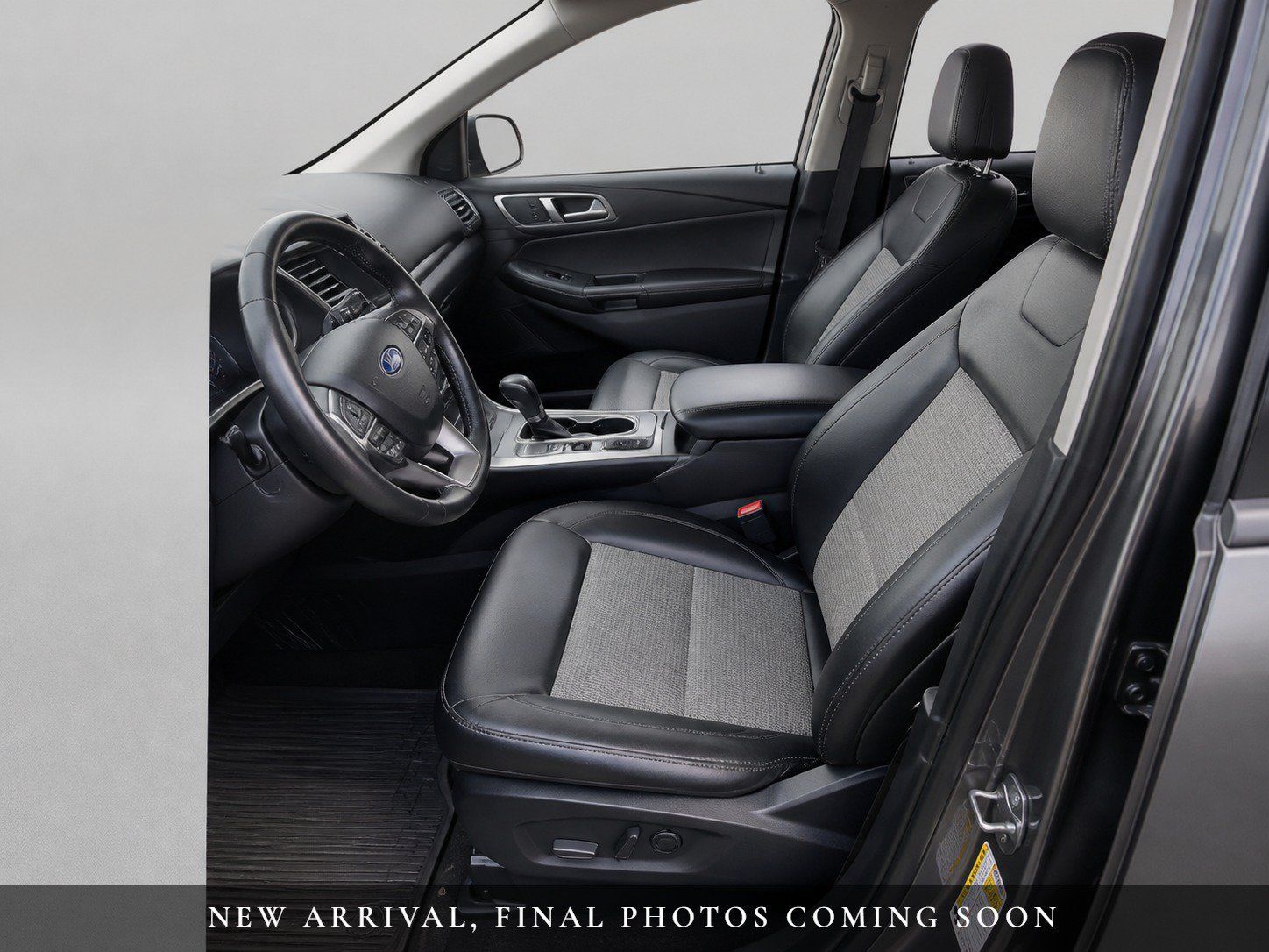 Used 2022 Ford Explorer XLT w/ Equipment Group 202A AWD/4WD image 6