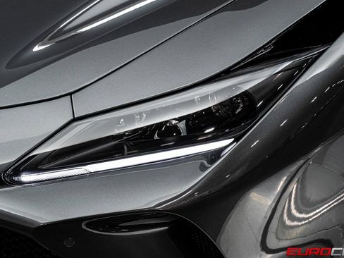 Used 2022 Ferrari F8 Tributo image 16