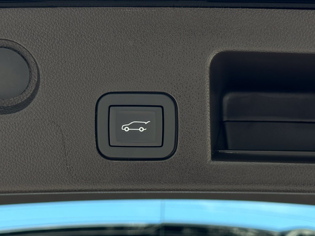 New 2027 GMC Terrain Denali w/ LPO, Floor Liner Package AWD/4WD image 13