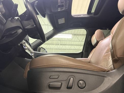 Used 2022 Kia Telluride SX w/ SX Prestige Package AWD/4WD image 8