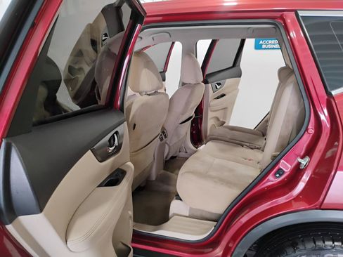 Used 2015 Nissan Rogue S FWD image 37