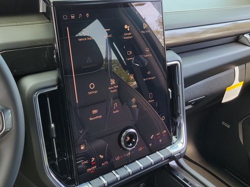 New 2026 GMC Yukon XL Elevation image 29