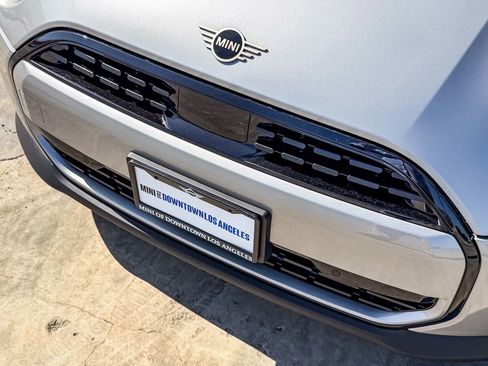 New 2026 MINI Cooper 2-Door Hardtop FWD image 10