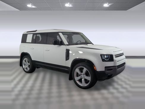 New 2025 Land Rover Defender 110 X-Dynamic SE image 7